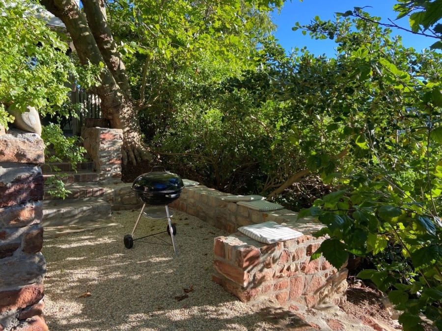 1 Bedroom Property for Sale in Clovelly Western Cape